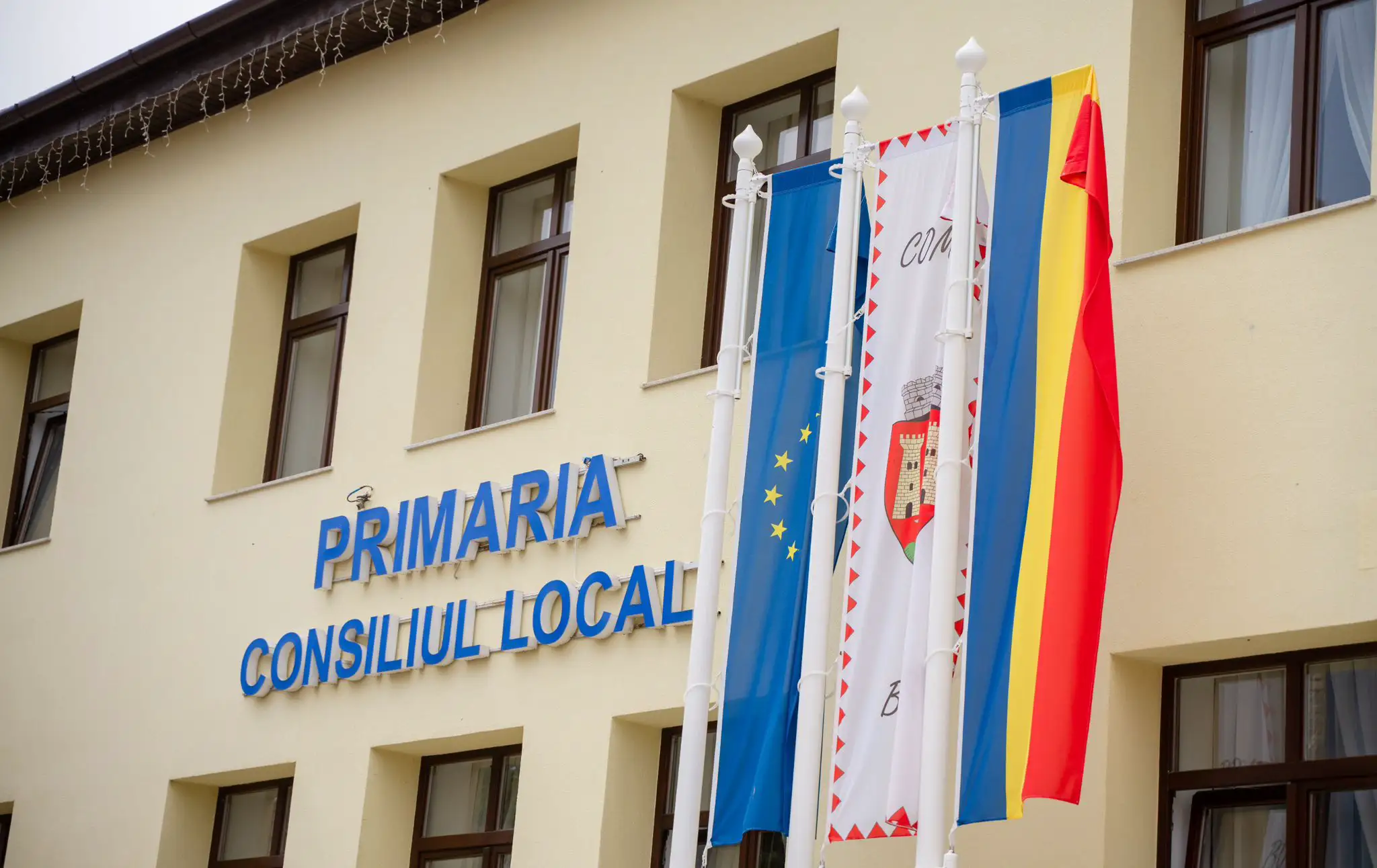 Primărie și comunitate locală